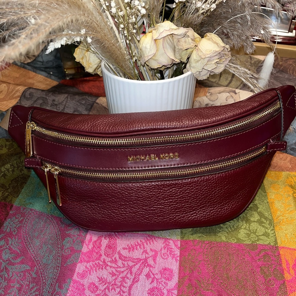 NWT Michael Kors Unisex Kenly Medium Waist Fanny Pack/Belt Bag/Crossbody/Sling